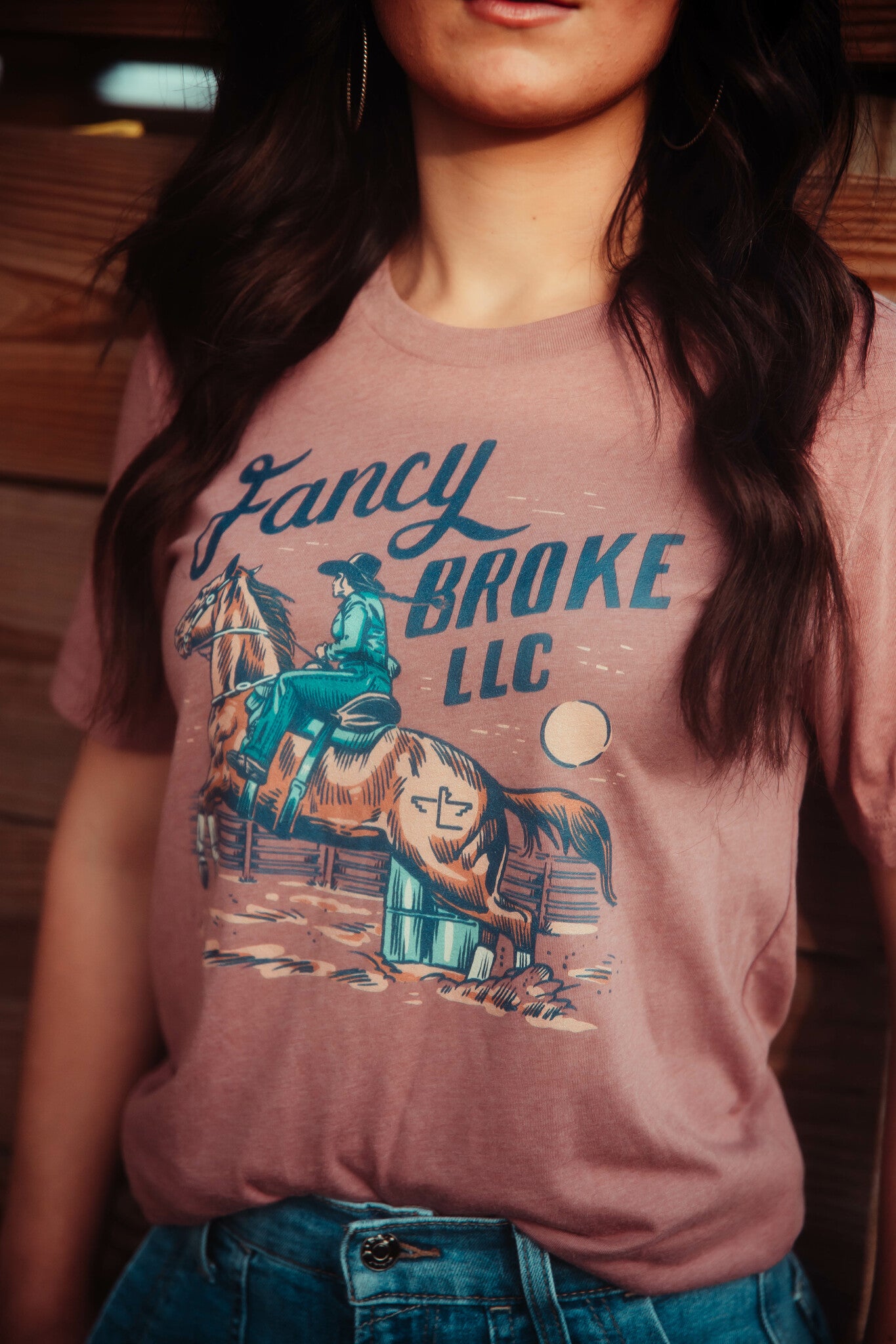 Jolene Barrel Baddie Tee